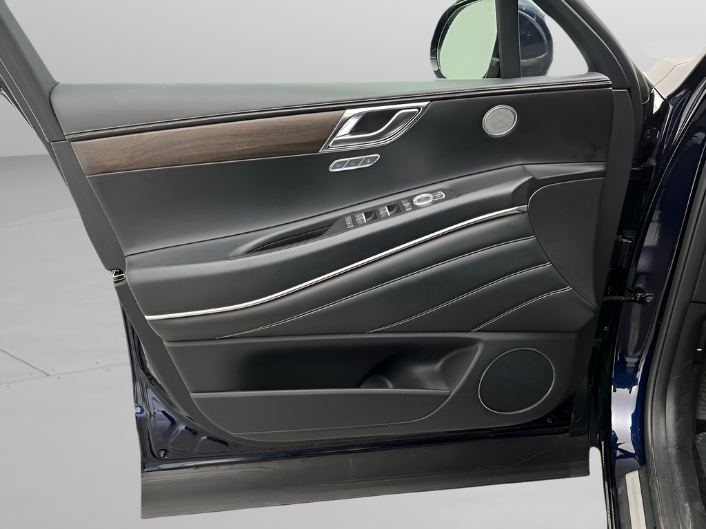 Used 2024 Capri Blue Genesis 2.5T image 39
