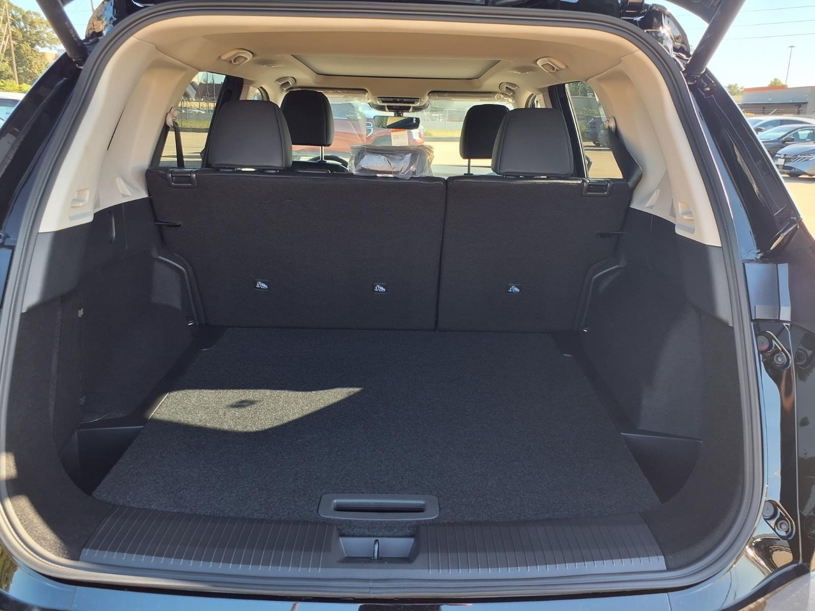2026 Nissan Rogue photo 8 of 26