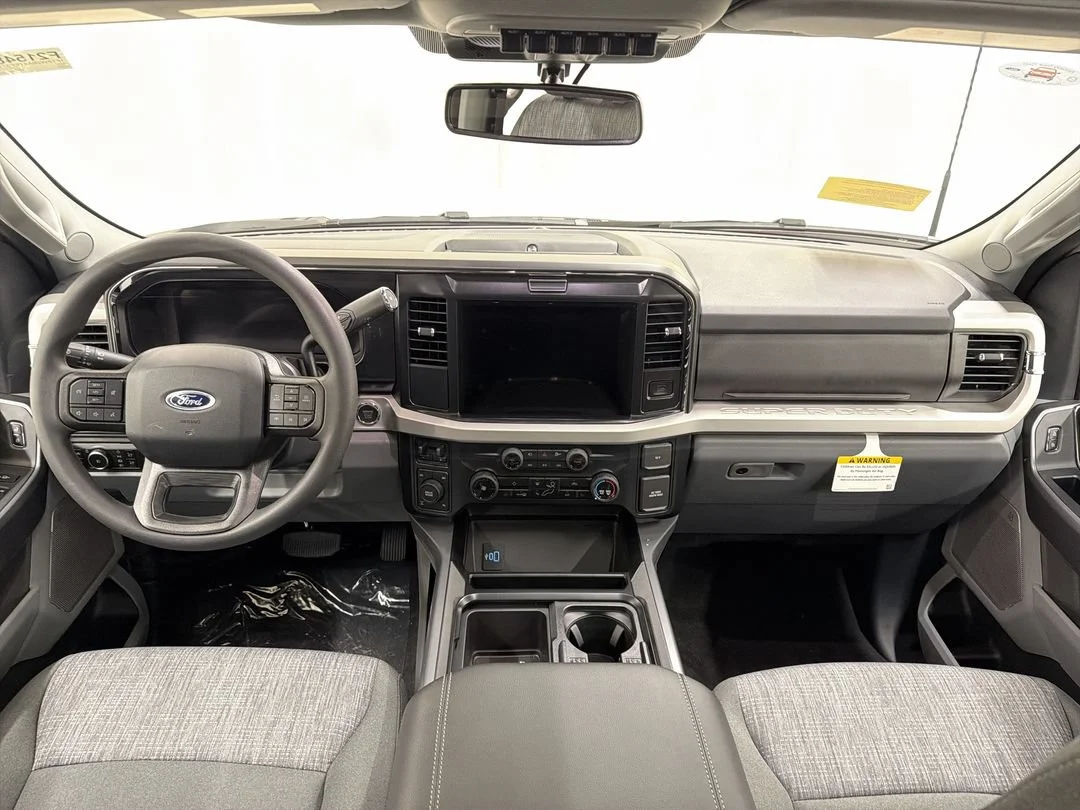 New 2026 Oxford White Ford F-250® XLT image 13