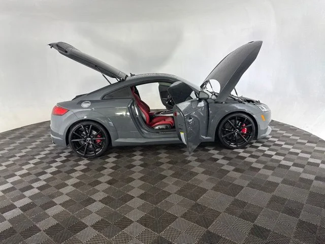 Used 2018  Audi 2.0T image 17