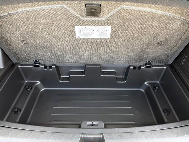 Certified Used 2023 Summit White Chevrolet LT Cloth image 16