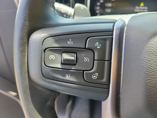Used 2025 Onyx Black GMC Elevation image 16