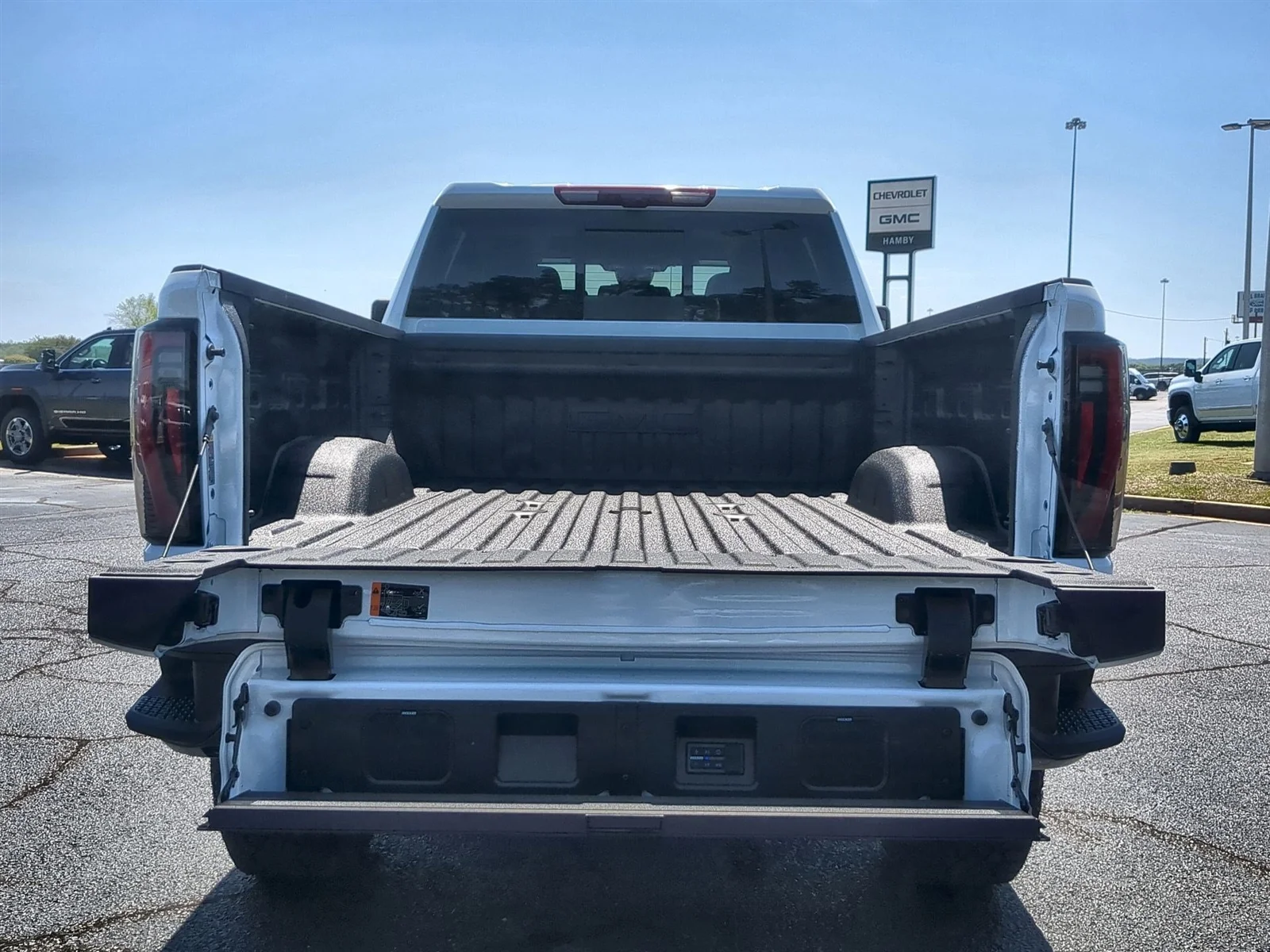 New 2026 Summit White GMC AT4X image 27