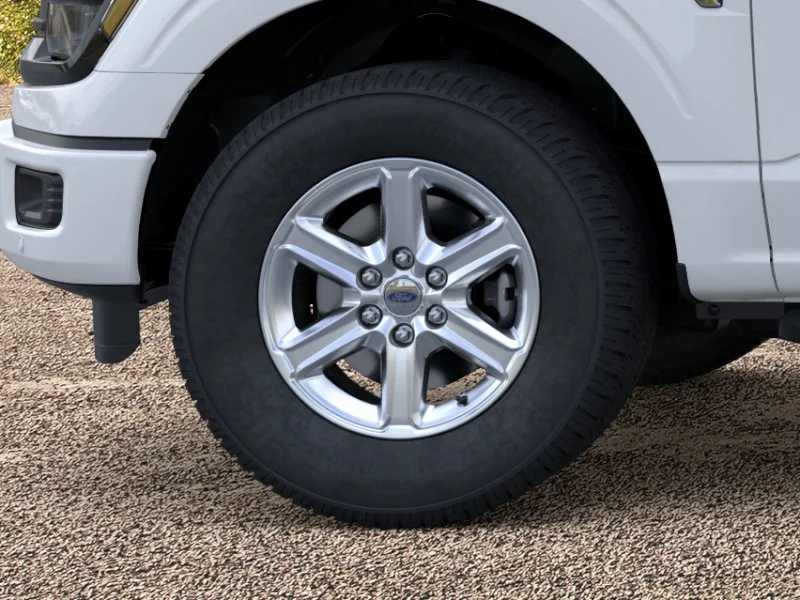 New 2026 Oxford White Ford XLT image 42