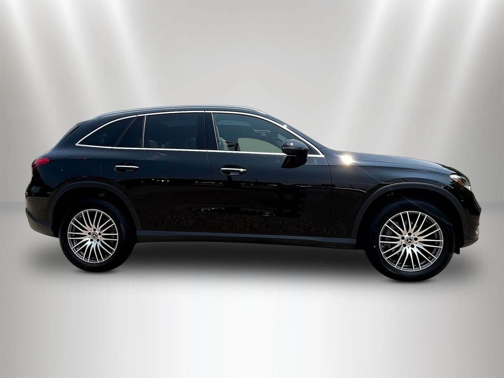 Certified Used 2024 Black Mercedes-Benz GLC 300 image 4