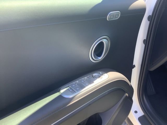 Certified Used 2026 White Pearl Hyundai SEL Premium image 15