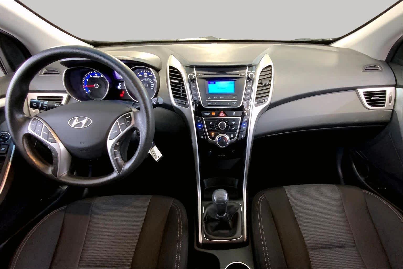 Used 2014 Black Noir Pearl Hyundai  image 15