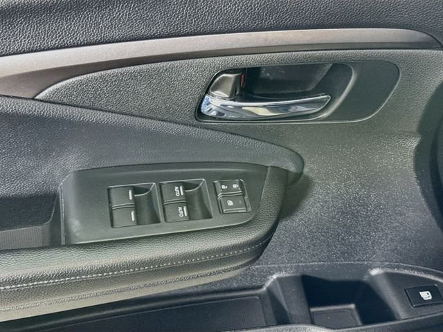 Used 2020 Blue Honda Sport image 17