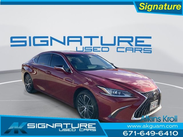 Used 2023 Red Lexus ES 350 Luxury image 1