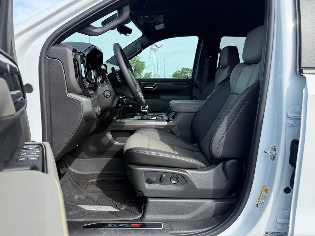 2026 Chevrolet Silverado 1500 ZR2 - Photo 14