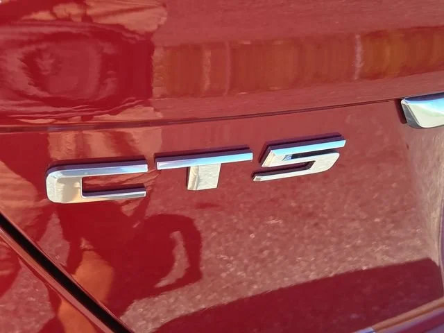 Used 2020 RED OBSESSION TINTCOAT Cadillac Sport image 5
