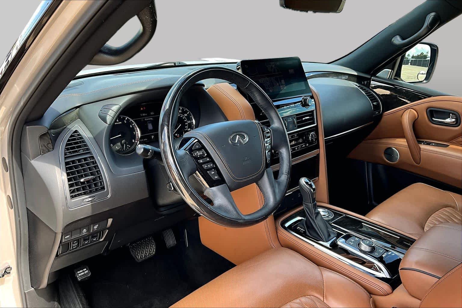 Used 2023 Champagne Quartz INFINITI SENSORY image 18