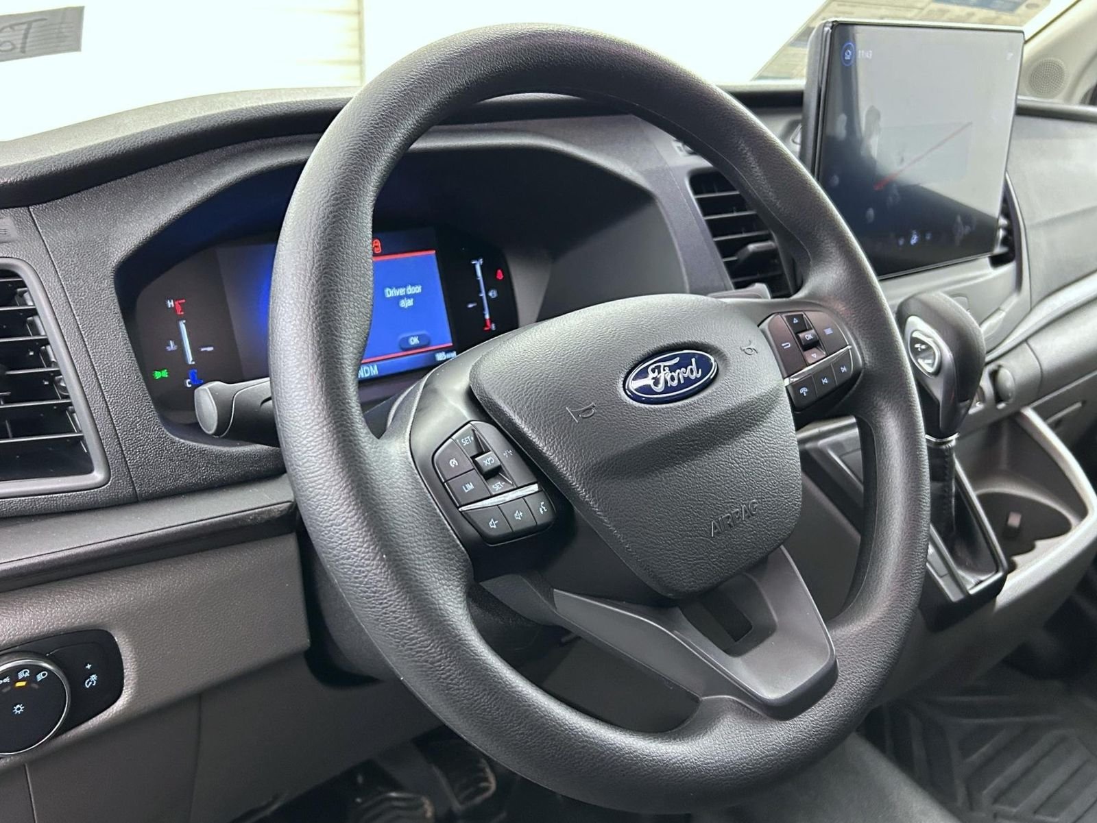 New 2026 Oxford White Ford XL image 11