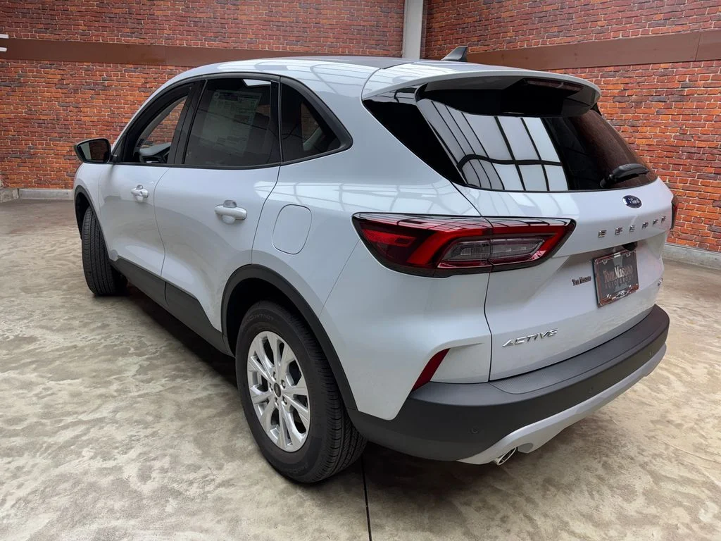 2026 Ford Escape Active - Photo 2