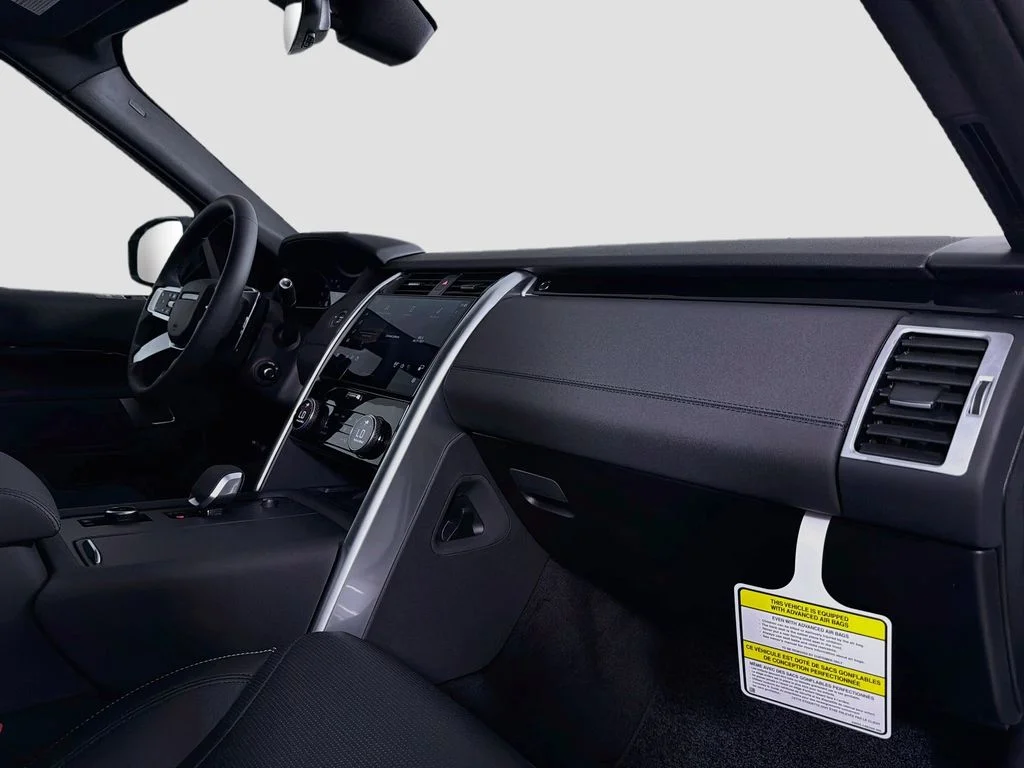 New 2026 Fuji White Land Rover S image 31