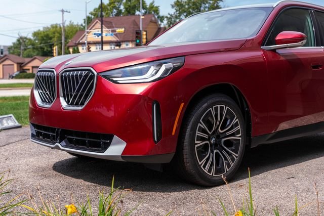 New 2026 Vegas Red Metallic BMW 30 xDrive image 5