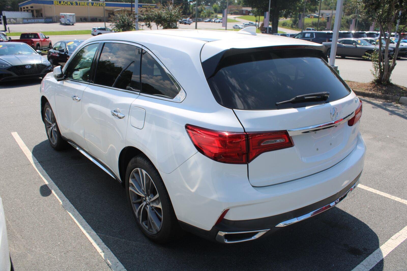 Used 2018 White Diamond Pearl Acura w/Technology Pkg image 8