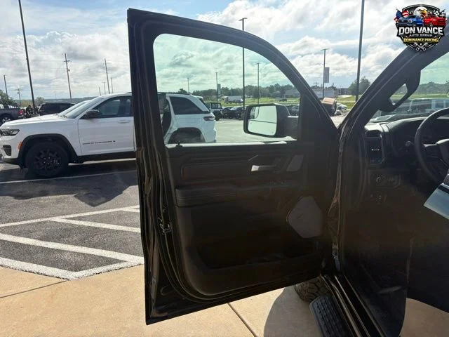 2026 RAM 1500 Rebel - Photo 9