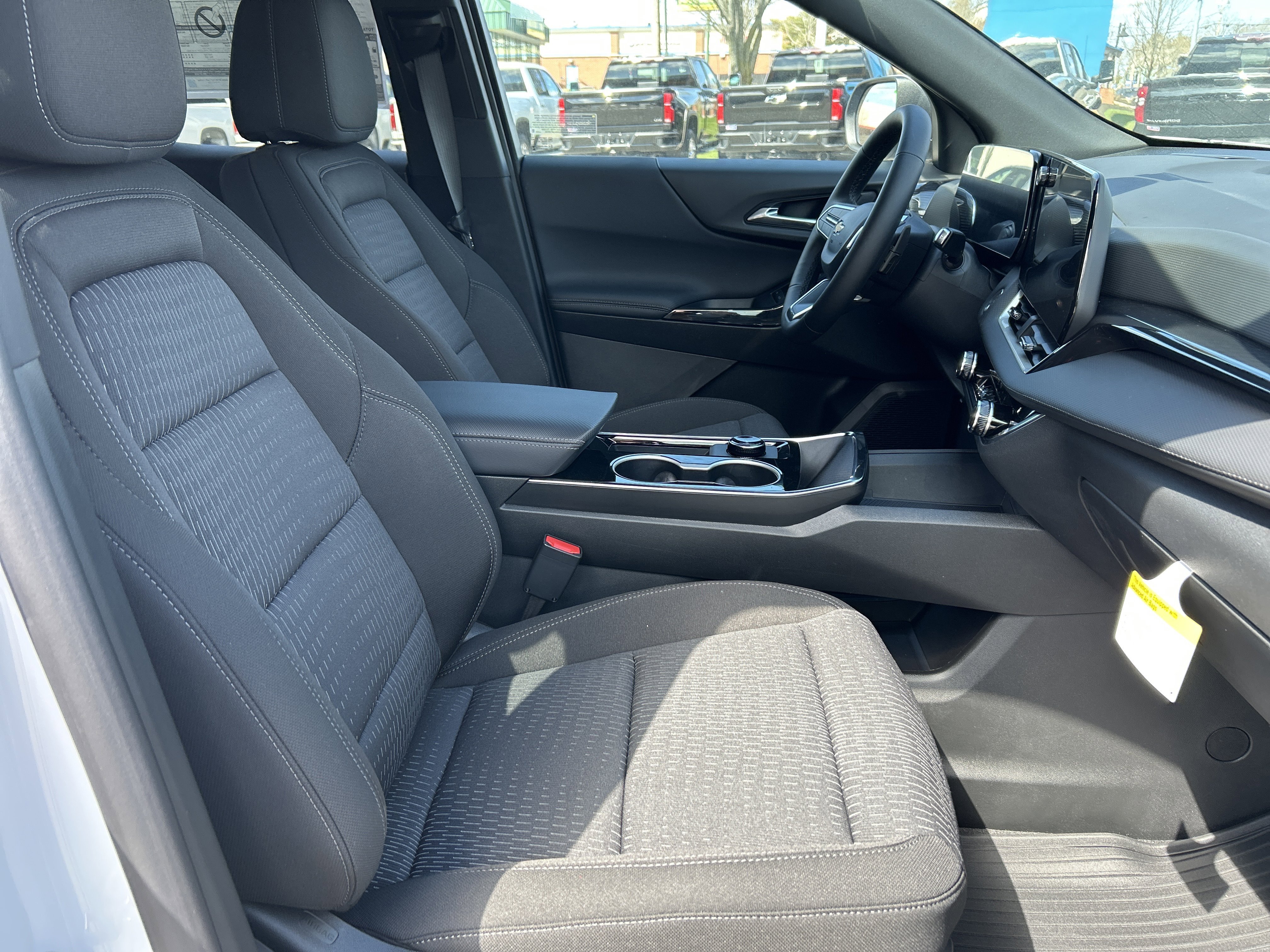 New 2026 Summit White Chevrolet LT image 10