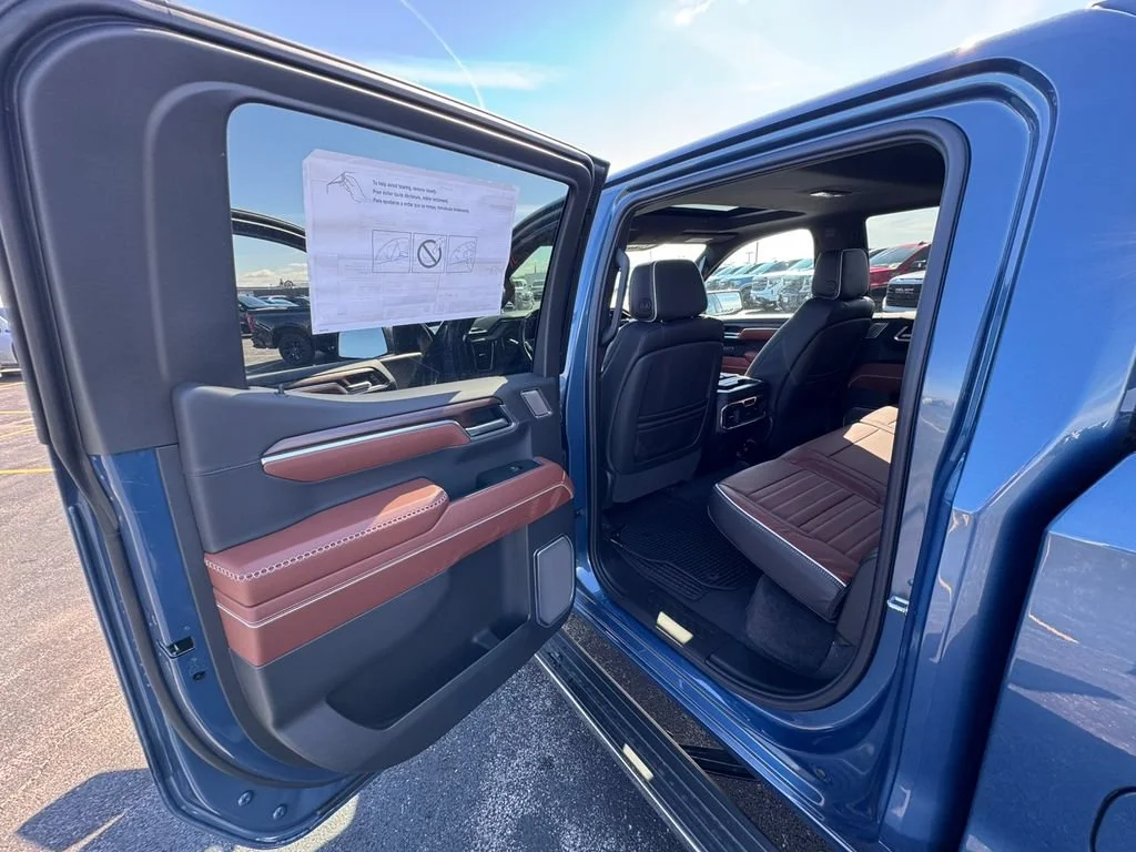 New 2026 DOWNPOUR METALLIC GMC Denali Ultimate image 25