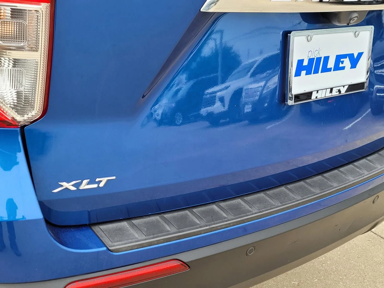 Used 2020 Blue Ford XLT image 5