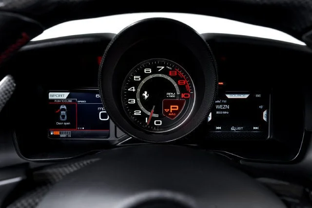 Certified Used 2020 Nero Ferrari  image 45