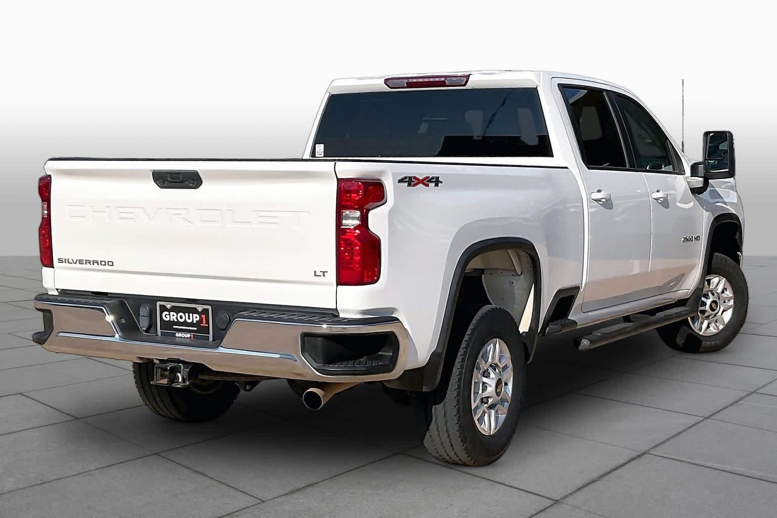Used 2023 Summit White Chevrolet LT image 12