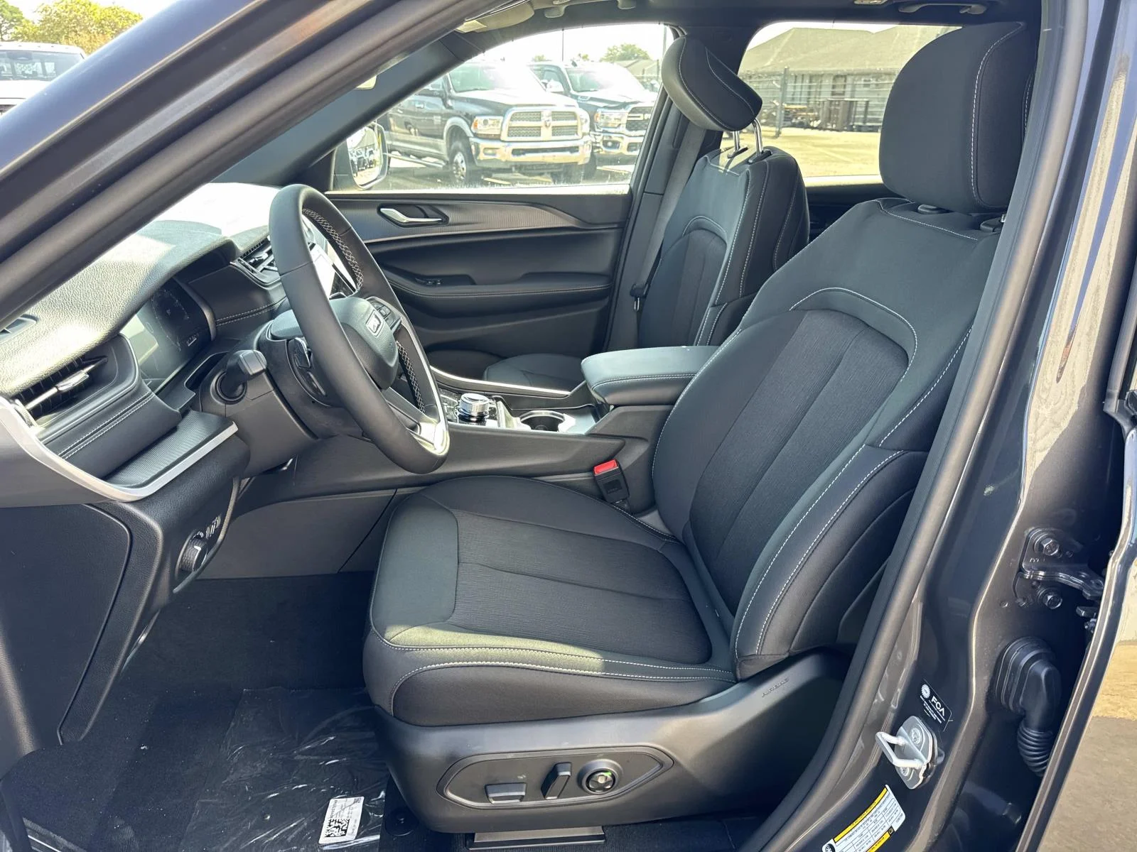New 2026 Baltic Gray Metallic Clearcoat Jeep Laredo X image 9