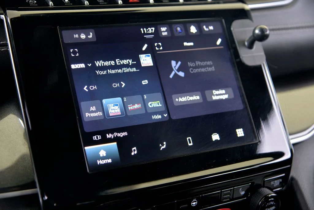 Used 2023 Black Jeep Altitude X image 19