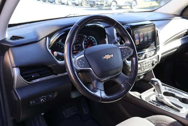 Used 2019 Gray Chevrolet LT image 9