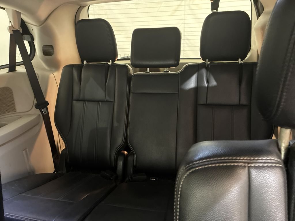 Used 2014 Black Chrysler Touring image 10
