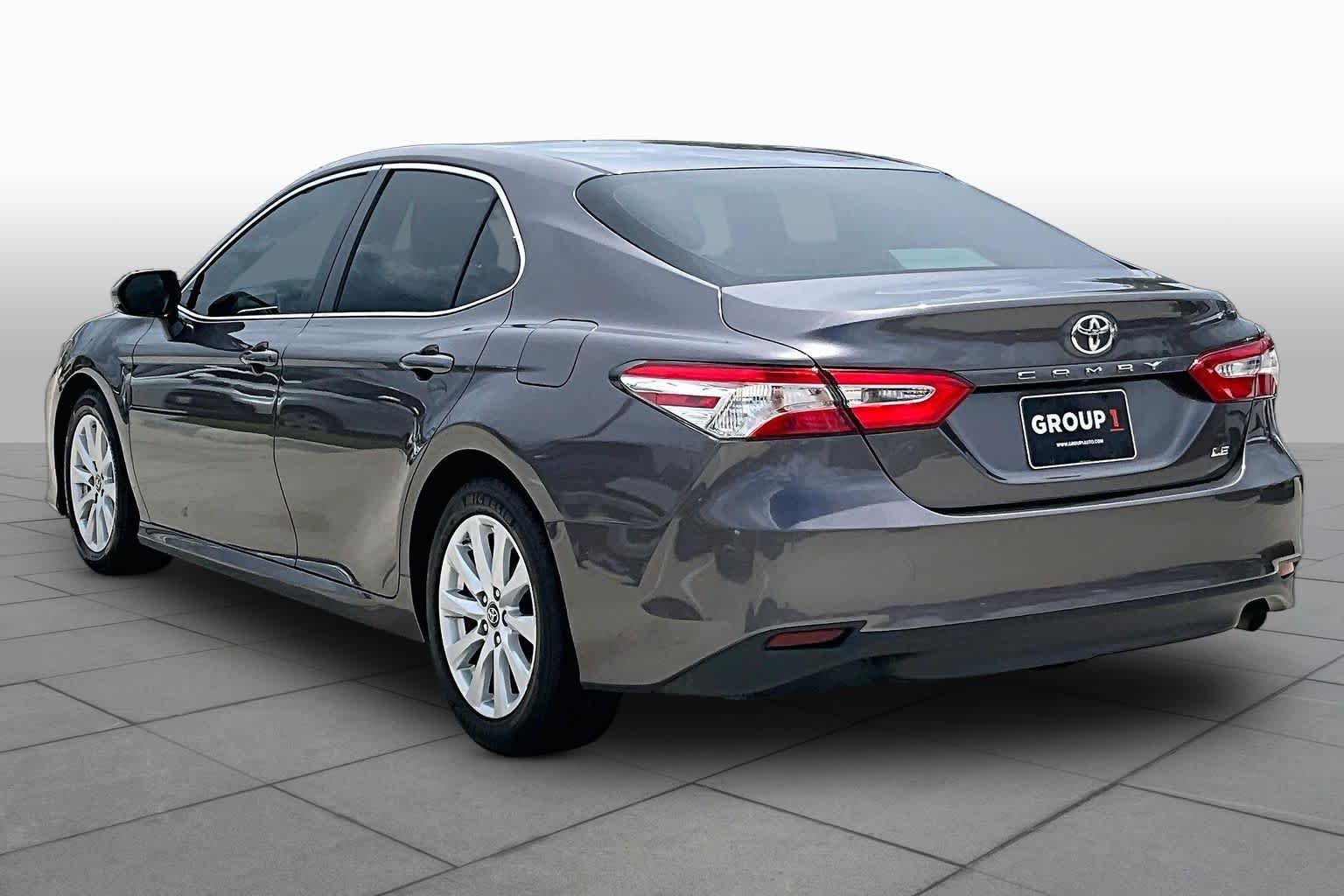 Used 2018 Predawn Gray Mica Toyota LE image 11