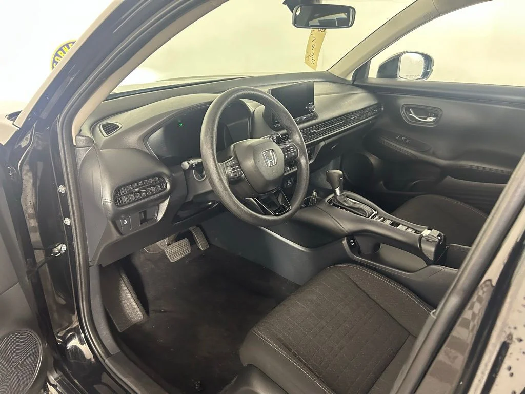 Used 2025  Honda LX image 12