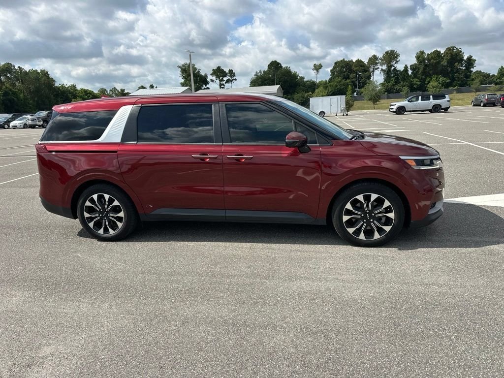 Used 2023 Red Kia EX image 3