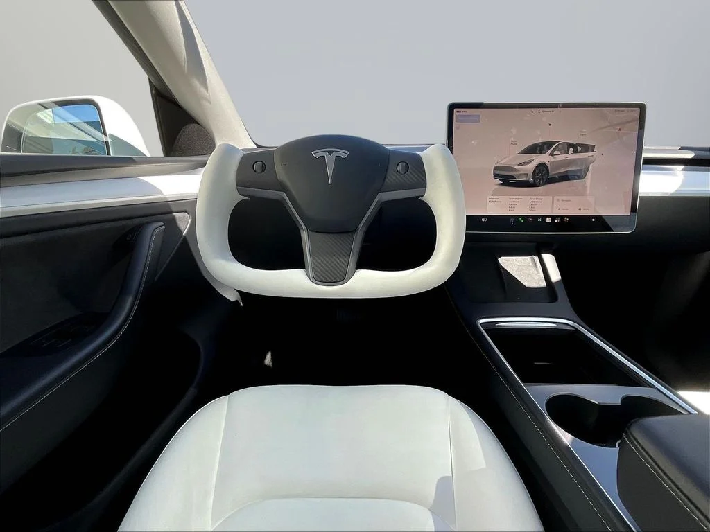 Used 2024 White Tesla Long Range image 10