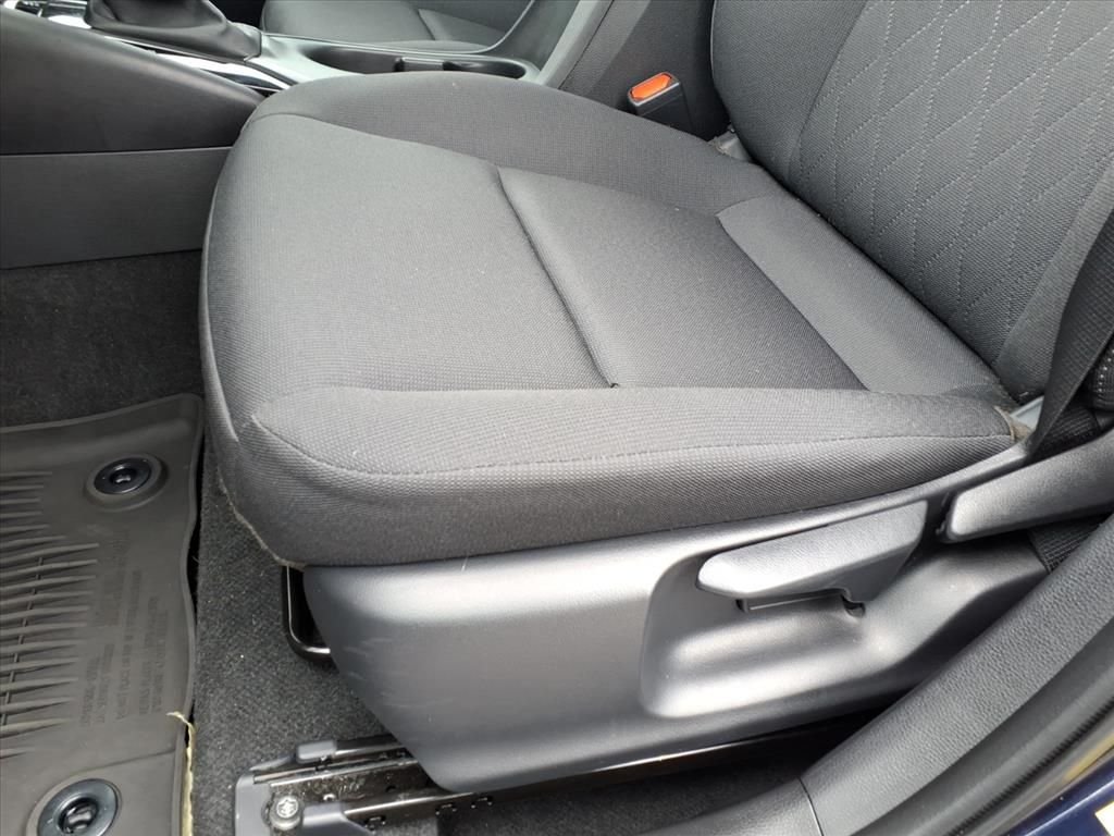Certified Used 2025  Toyota LE image 18