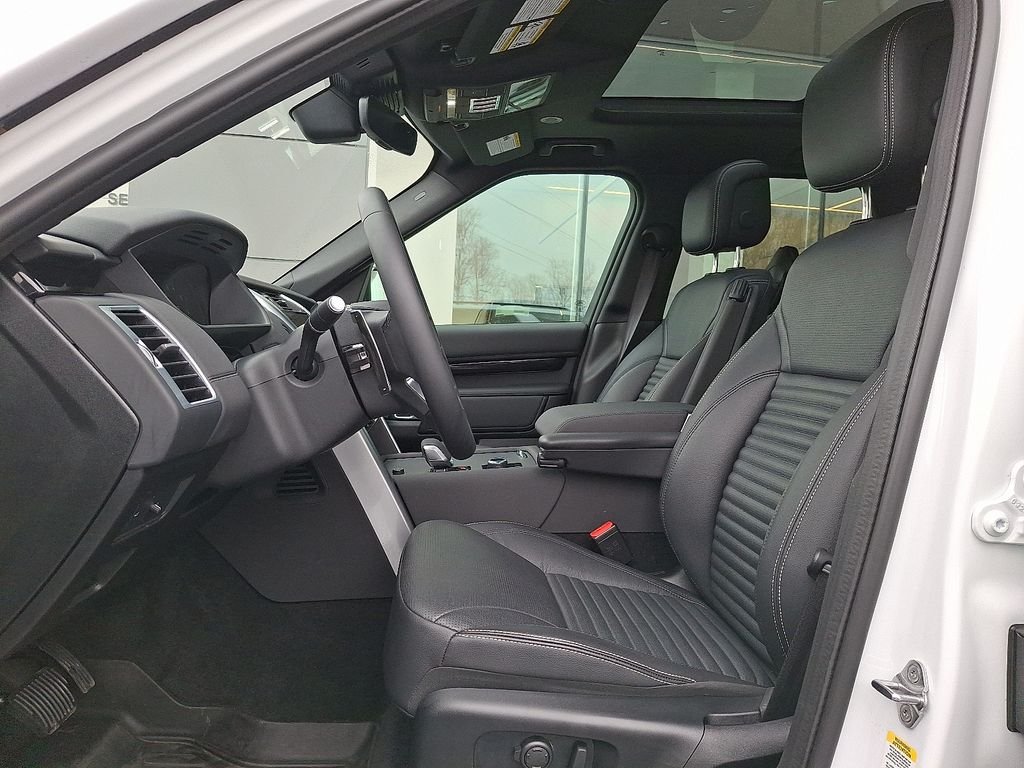 2025 Land Rover Discovery S - Photo 12