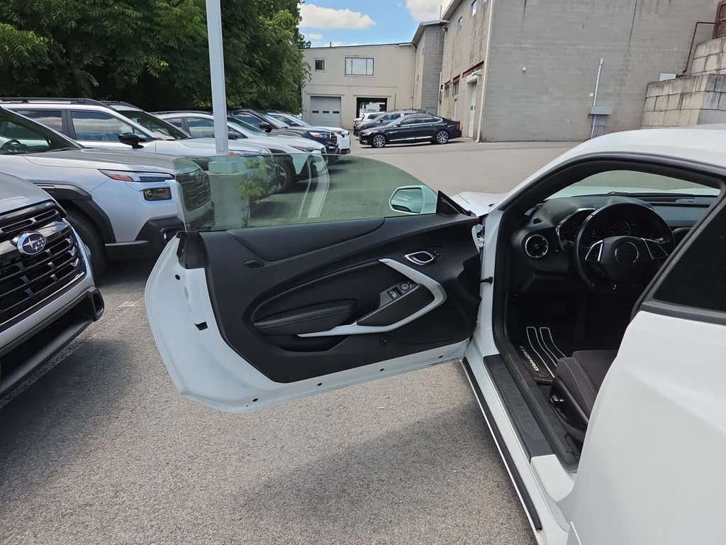 Used 2018 White Chevrolet 1LT image 16