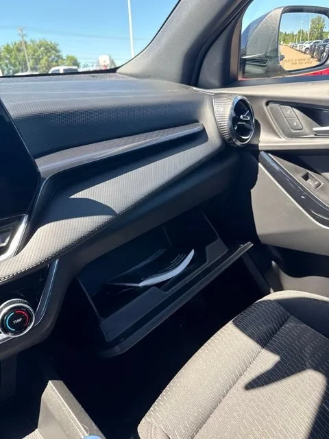 2025 Chevrolet Equinox LT - Photo 35
