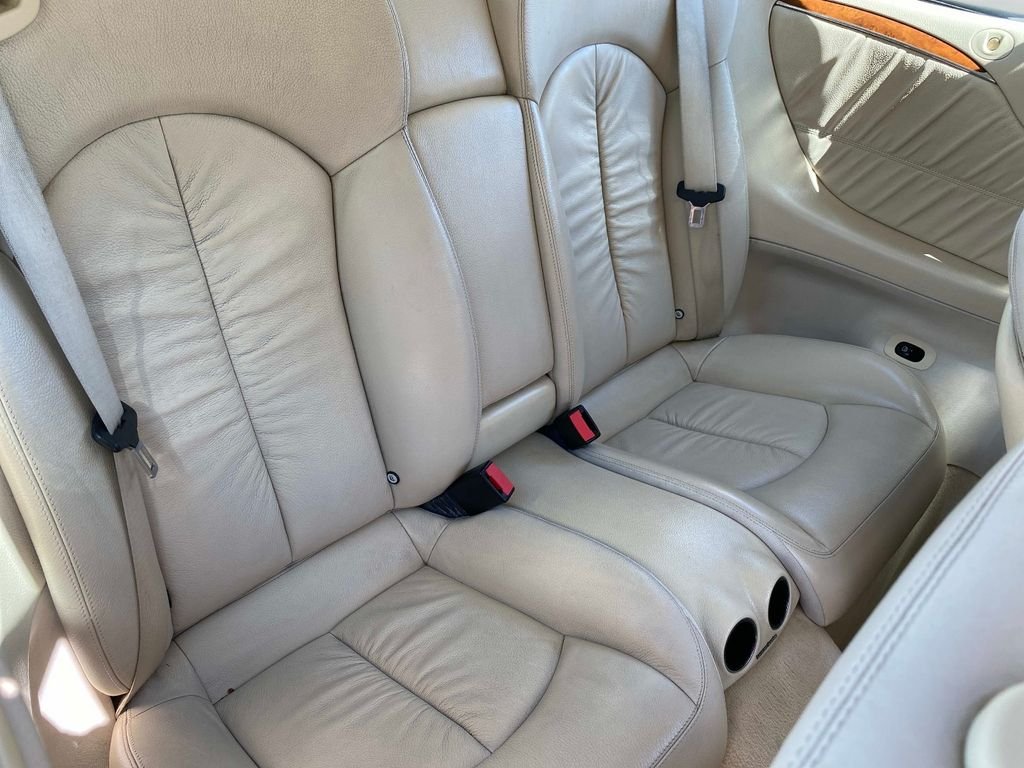Used 2008 White Mercedes-Benz CLK 350 image 20