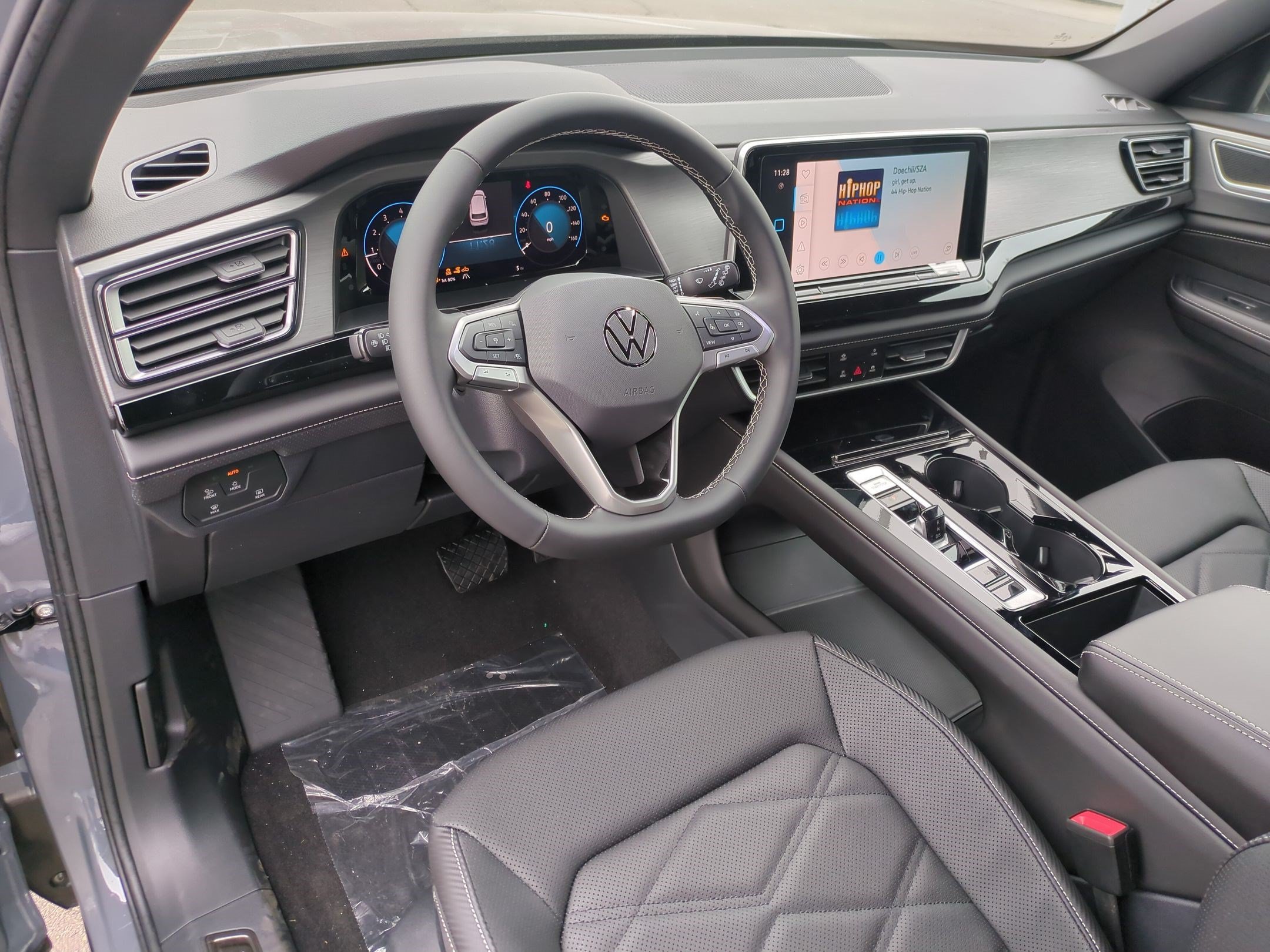 New 2026 Pure Gray Volkswagen 2.0T SE w/Technology image 10