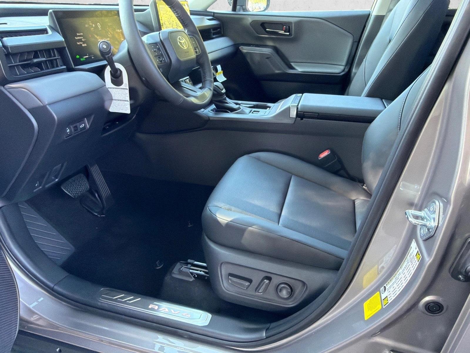 New 2026 Meteor Shower Toyota XLE Premium image 9