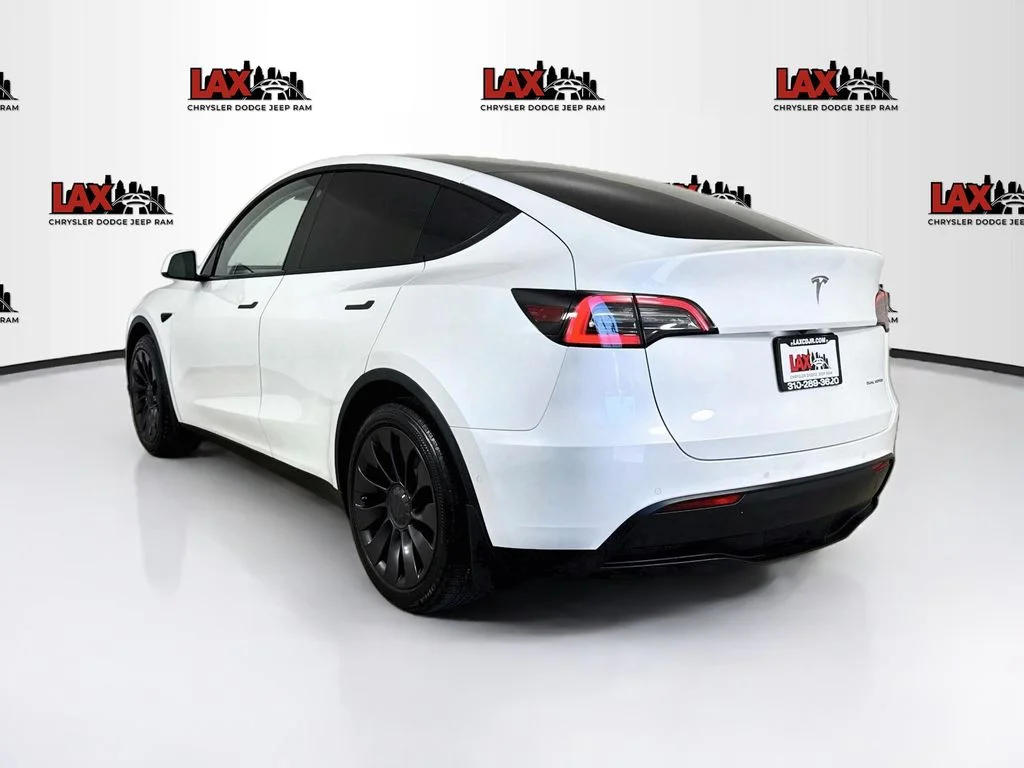 Used 2022 White Tesla Long Range image 5