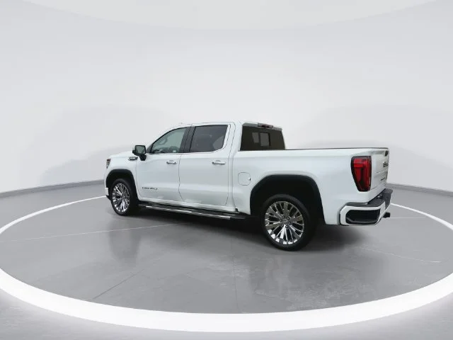 Used 2023  GMC Denali image 6