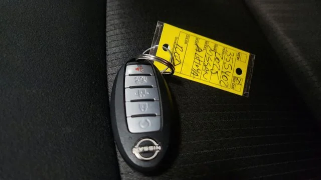 Used 2025 Red Nissan 2.5 SV image 14