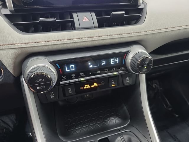 Used 2024 White Toyota XLE image 21