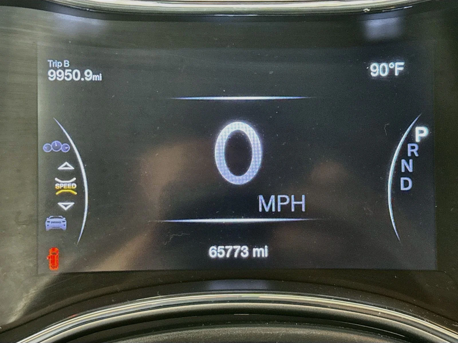 Used 2018 Gray Jeep Altitude image 12