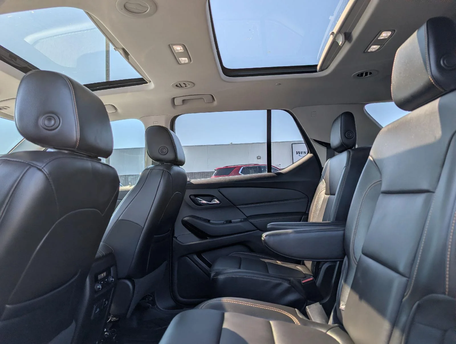 Used 2018 Silver Ice Metallic Chevrolet LT Leather image 10