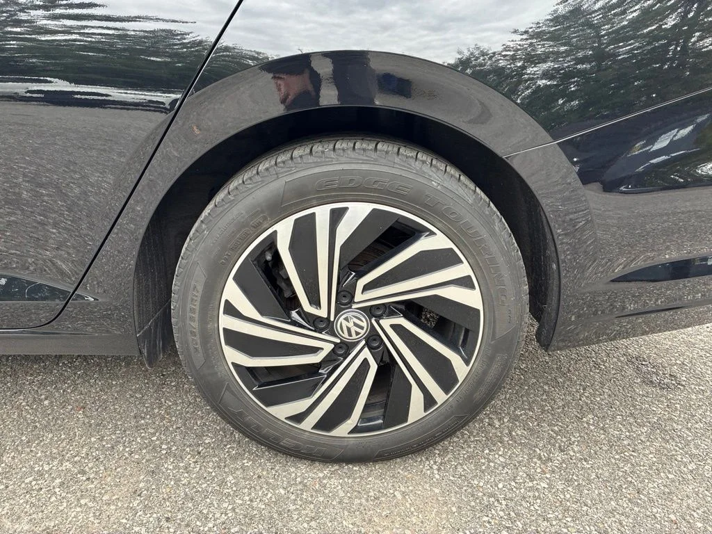 Used 2021 Black Volkswagen SEL Premium image 68