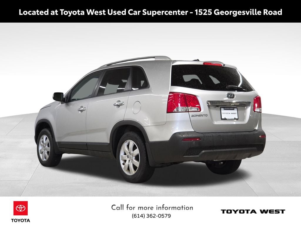 Used 2012 Silver Kia LX image 9